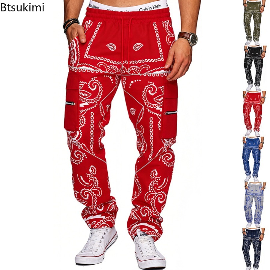 Street Fashion Trends 2026 - Pantalones Cargo Holgados con Estampado de