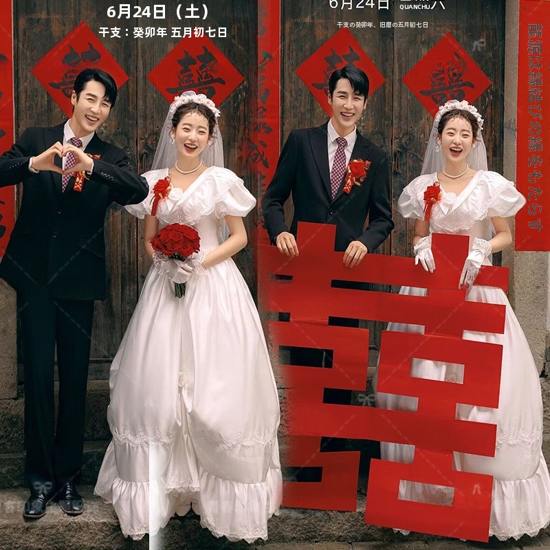 Street Fashion Photographers - Vestido de Novia Retro de Satén,