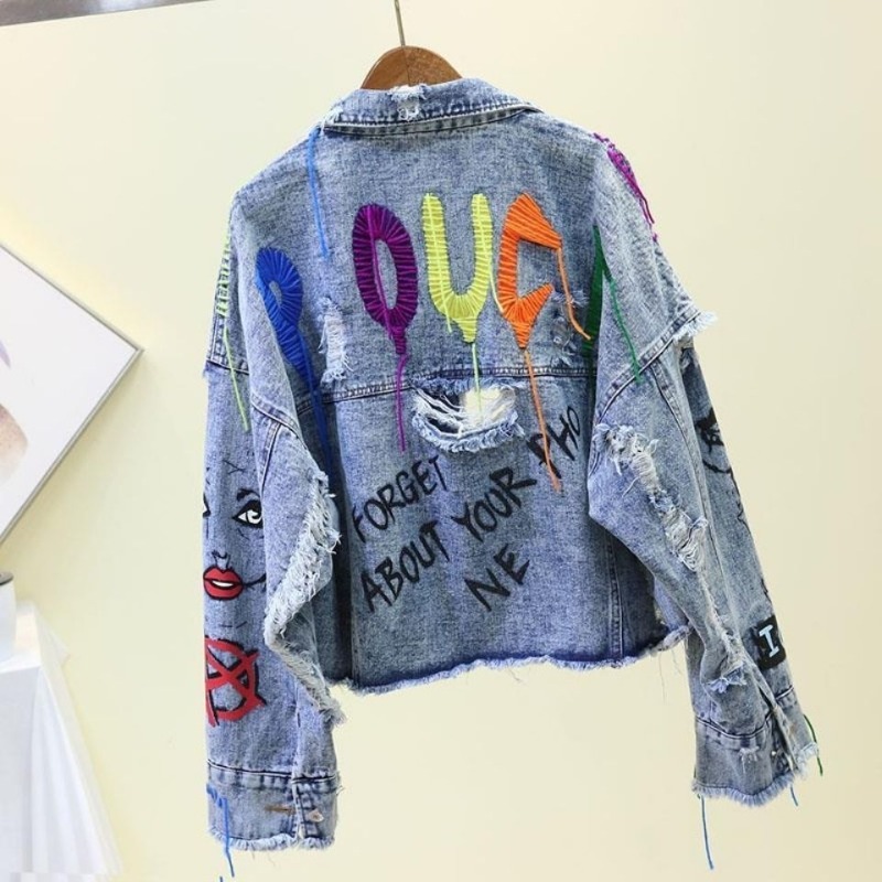 Chaqueta corta vaquera informa - Street Fashion Graffiti reseña y precio