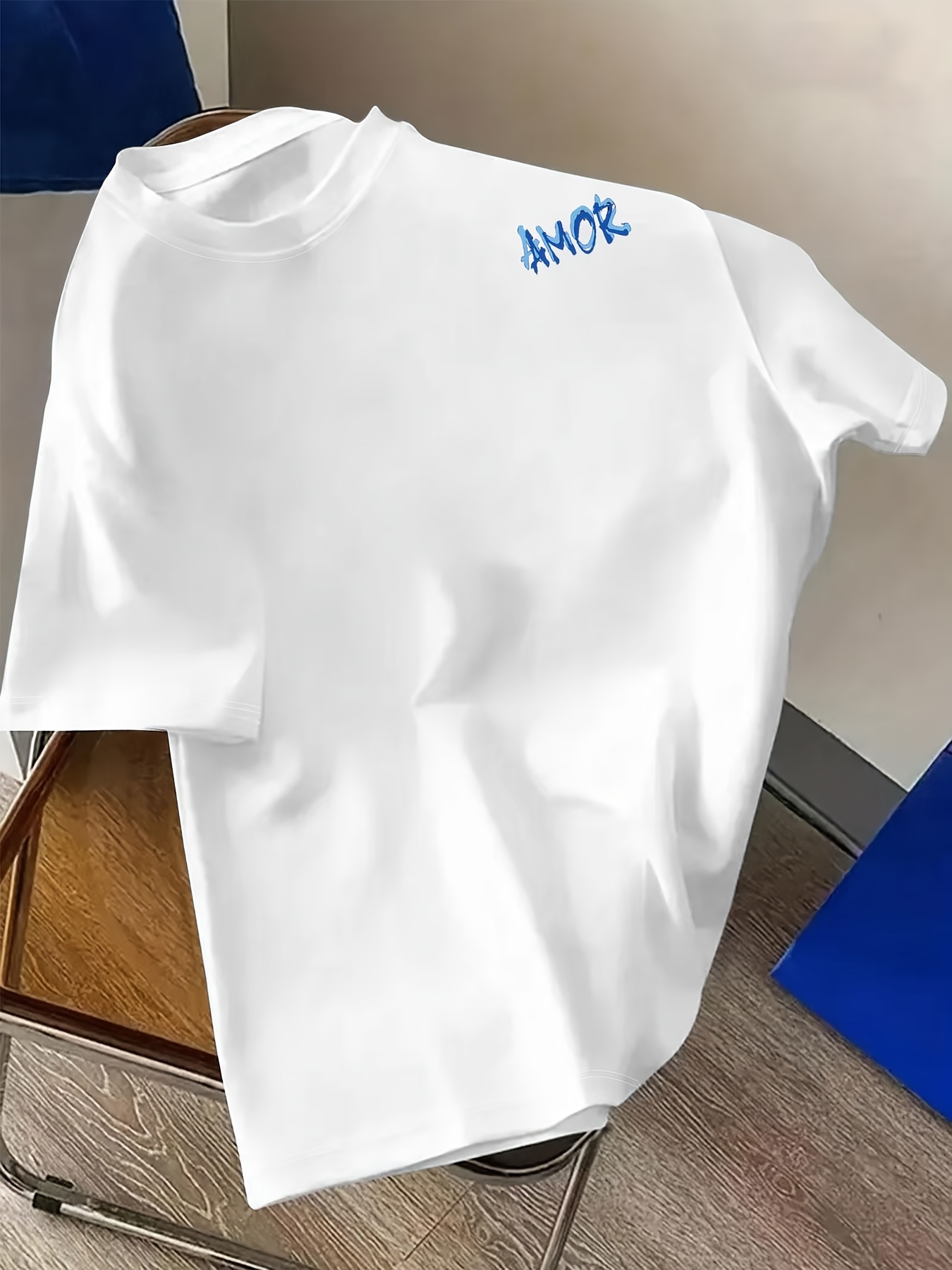 Camiseta azul y negra con graf - Street Fashion Graffiti reseña y precio