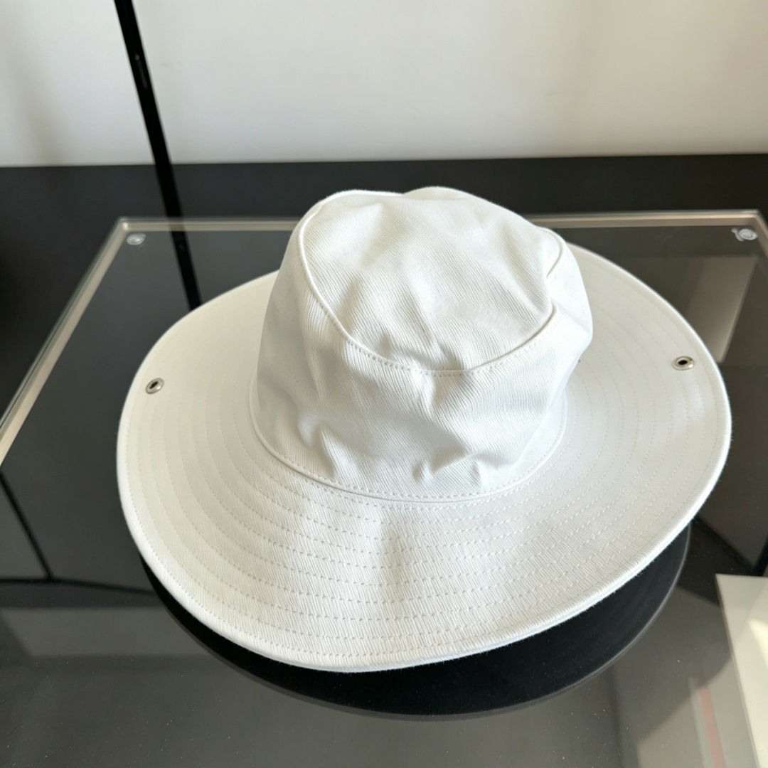 Sombrero de Sol de Marca de Lu - Bucket Hat Embroidered reseña y precio